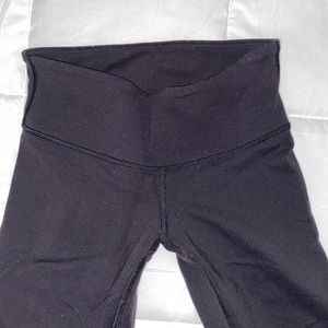 Lululemon black leggings size 4